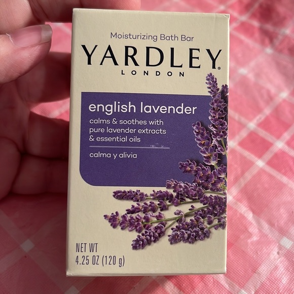 🎈SALE🎈🎀#31.MAKEUP BUNDLE🎀 - Picture 7 of 12